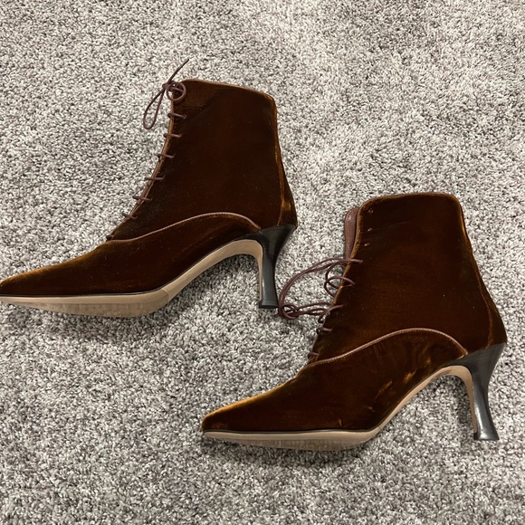 NWOB Doen Dasha Boots in Hickory Velvet Sz 41 - Picture 3 of 9